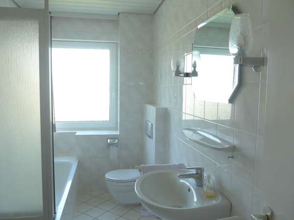 Badezimmer, 1.OG