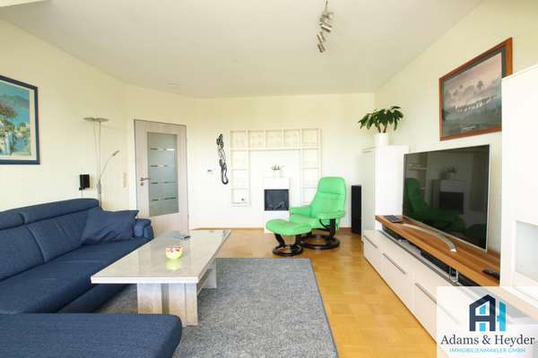 Wohn- & Esszimmer Bild 1