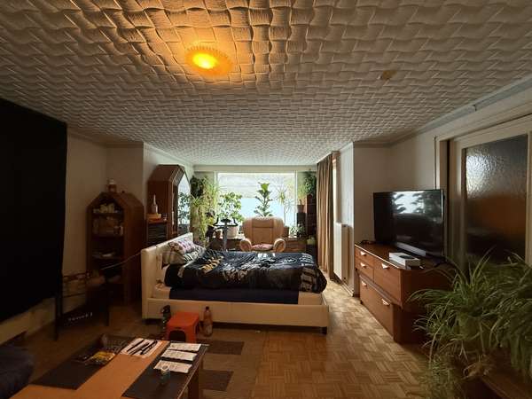 Wohnzimmer EG Vorderhaus