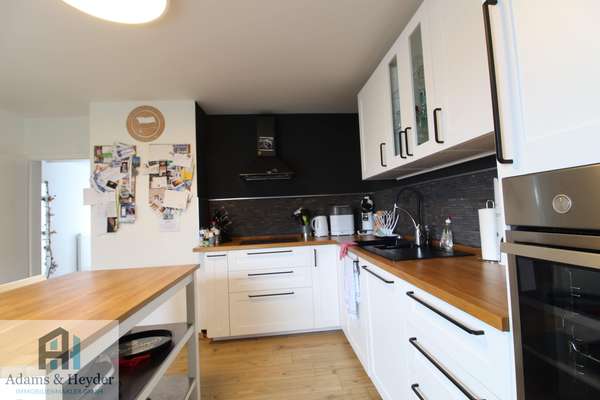 Haus 1: geschmackvolle Einbauküche 1.OG