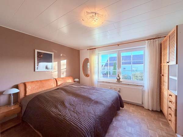 Schlafzimmer, Bild 1, EG