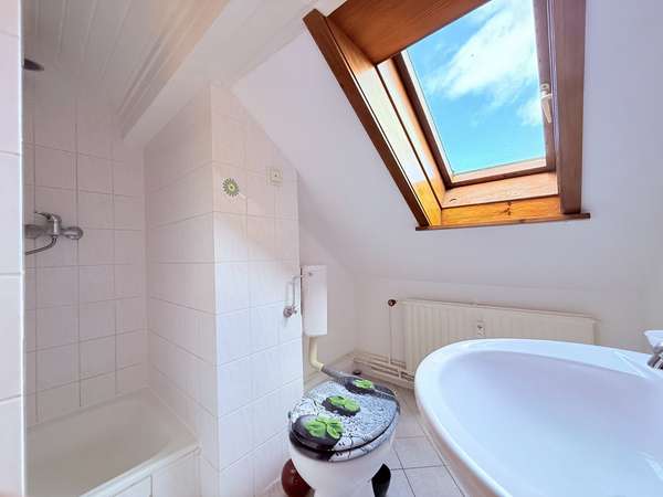 Badezimmer 4, DG