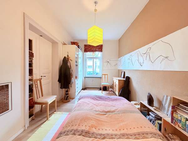 Schlafzimmer, Bild 1