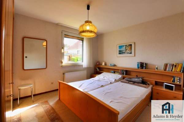 Schlafzimmer EG