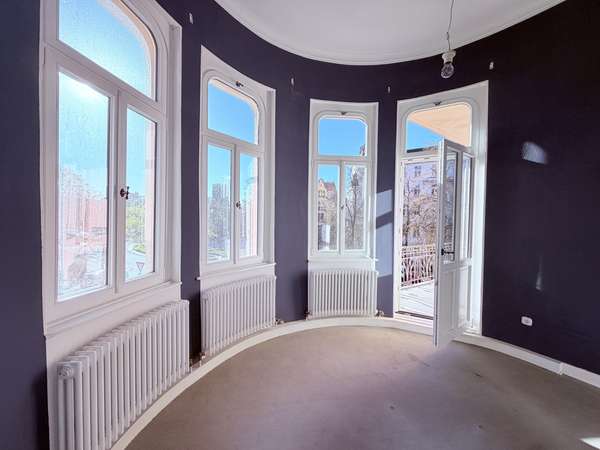 Erker mit Ausgang Balkon 3