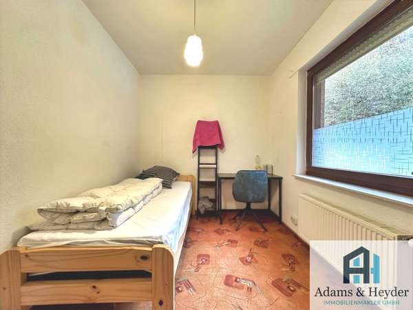 Schlafzimmer 4, EG