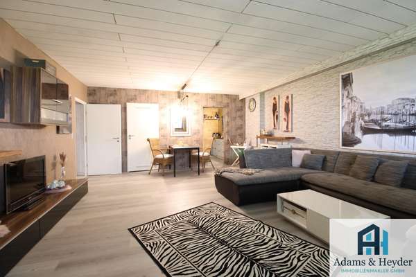 Wohnzimmer 2, Bild 2