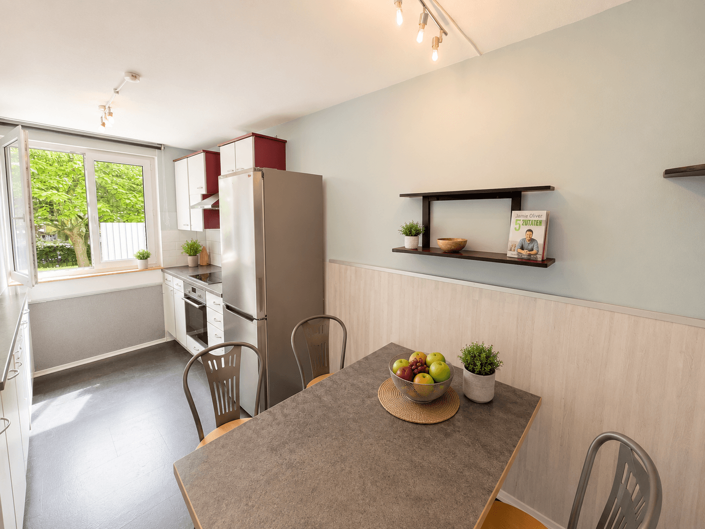 Viel Platz für Ihre Zukunft – attraktive 4-Zimmer-Wohnung in gepflegter Anlage! – Vorschaubild 4