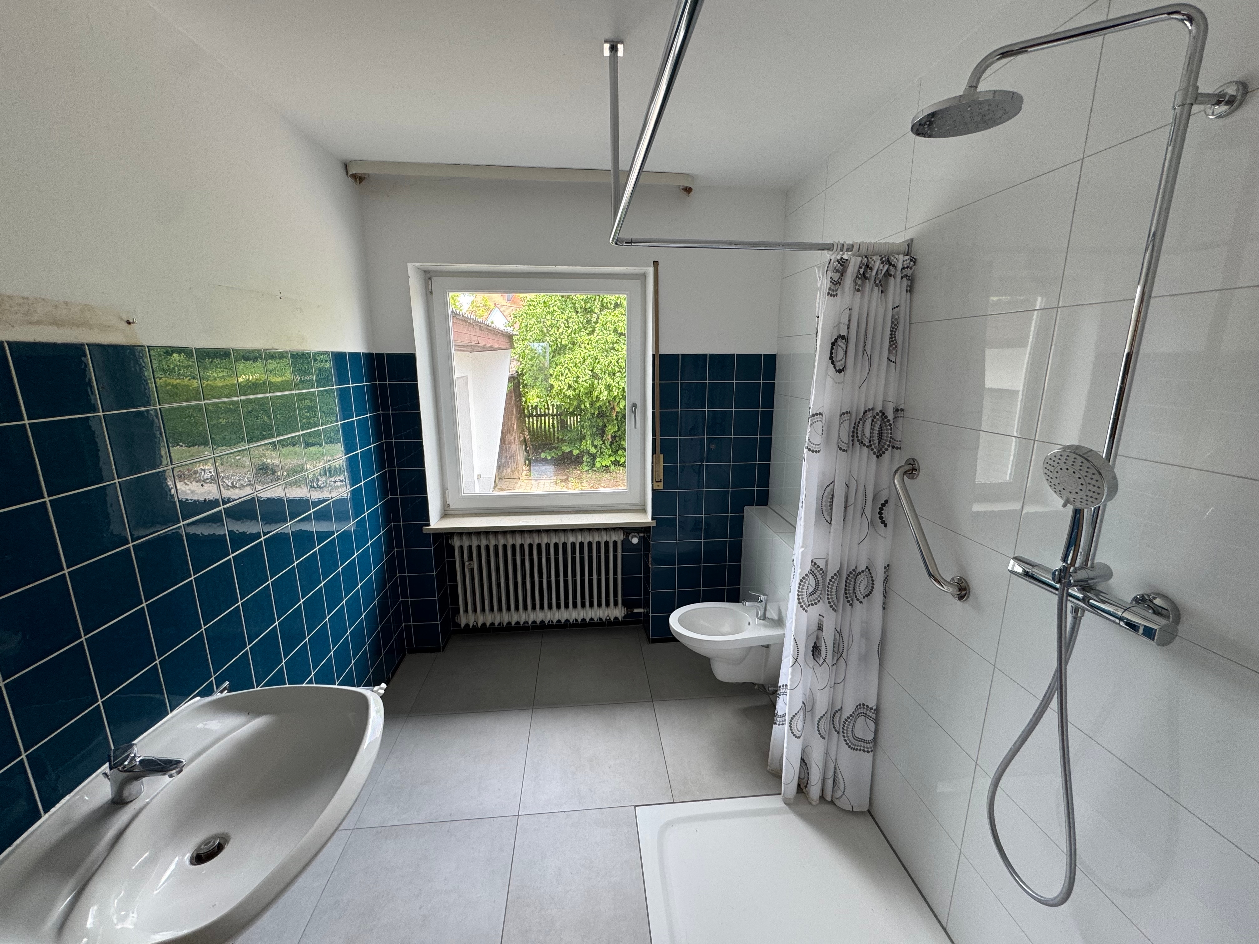 Ein Zuhause mit Freiraum: Zweifamilienhaus auf traumhaft großem Gartengrundstück! – Vorschaubild 6