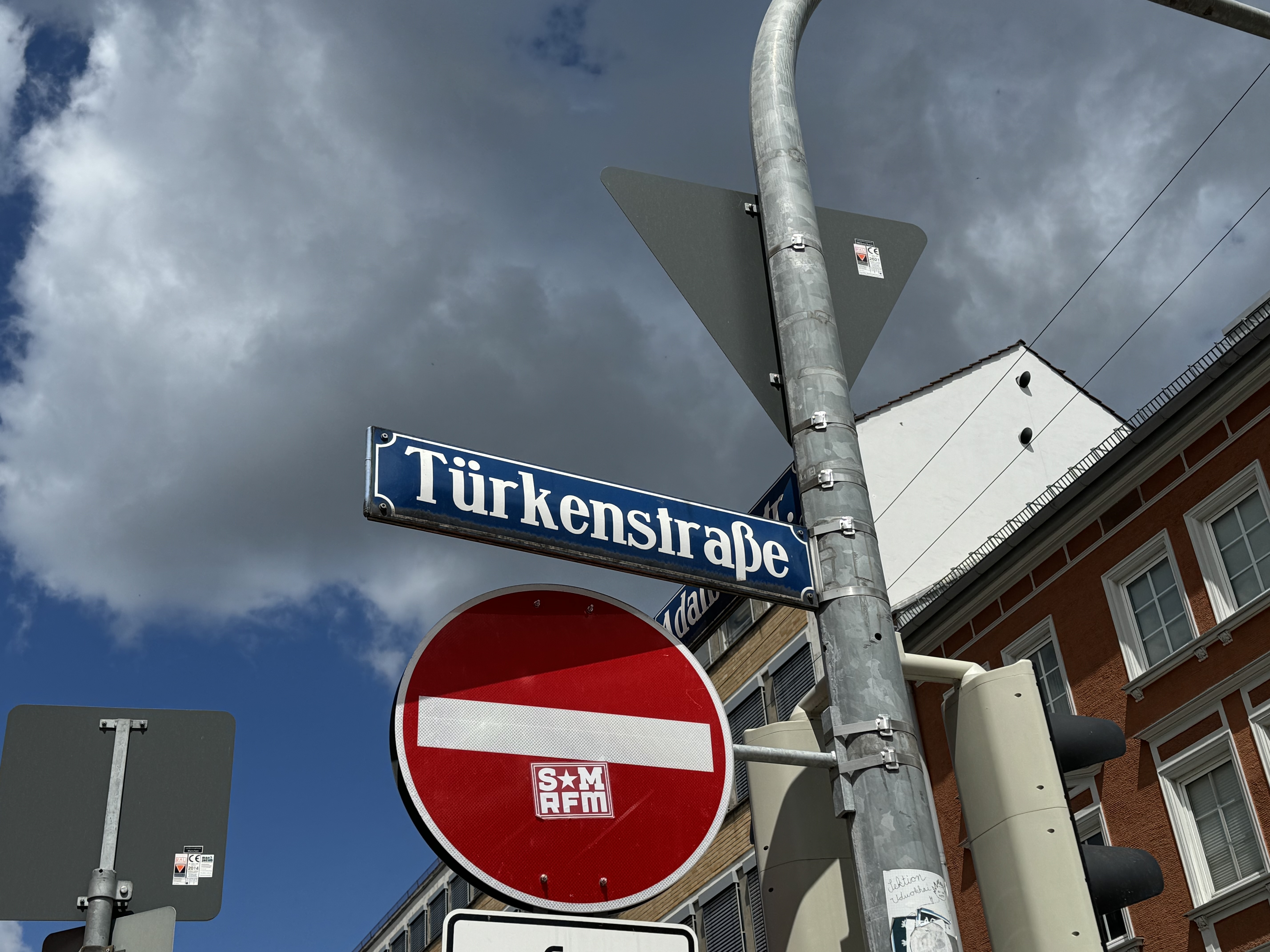 MAXVORSTADT! Möbliertes 1-Zimmer Appartement in TOP Lage! – Vorschaubild 4