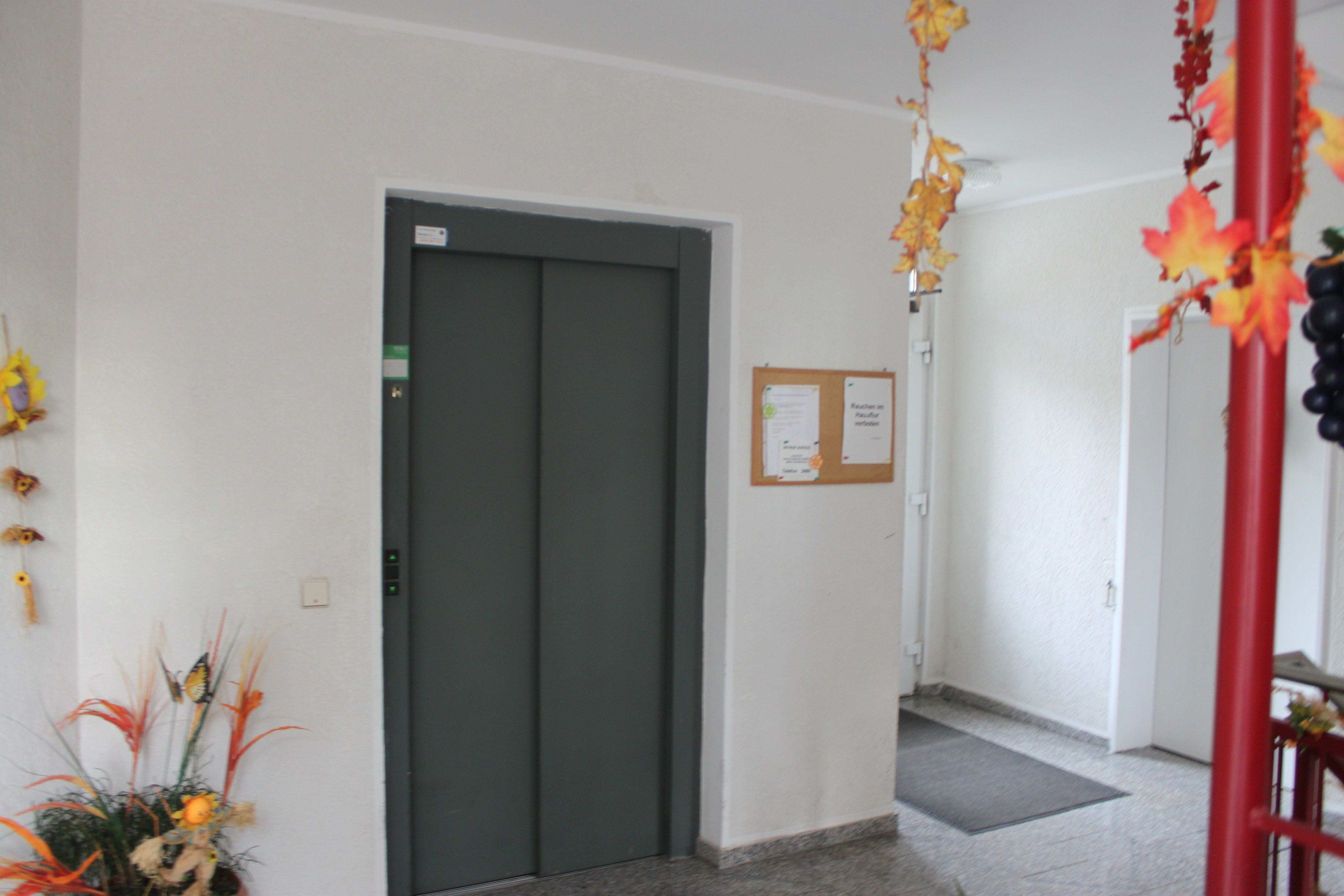 gepflegtes Haus mit 11 Wohnungen BJ1999 mit Aufzug zu verkaufen! – Vorschaubild 4