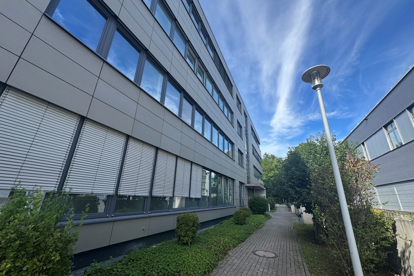 Repräsentative Bürofläche für produktives Arbeiten in guter Lage – Vorschaubild 4