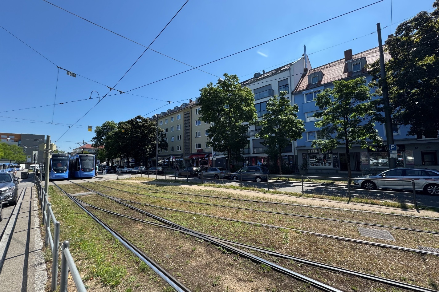 PKW-Einzelgarage zu verkaufen / Nähe Bahnhof Moosach ! – Vorschaubild 4