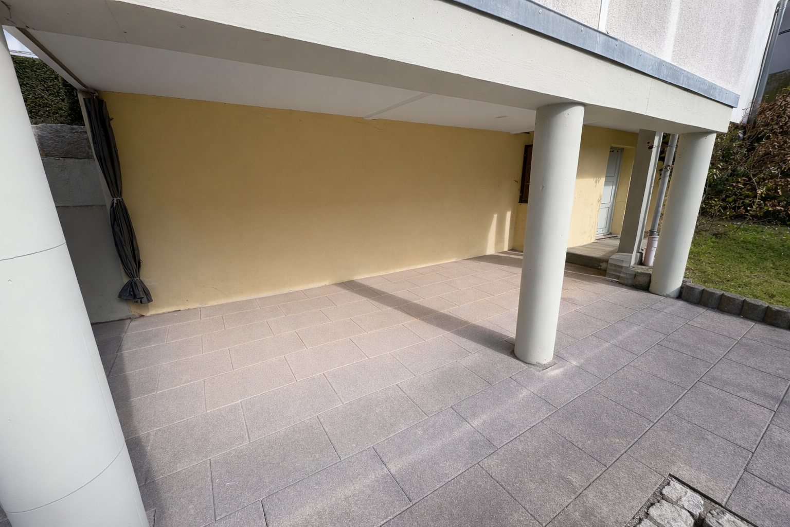 Attraktives Mehrfamilienhaus mit großem Garten und Entwicklungspotenzial – Vorschaubild 9
