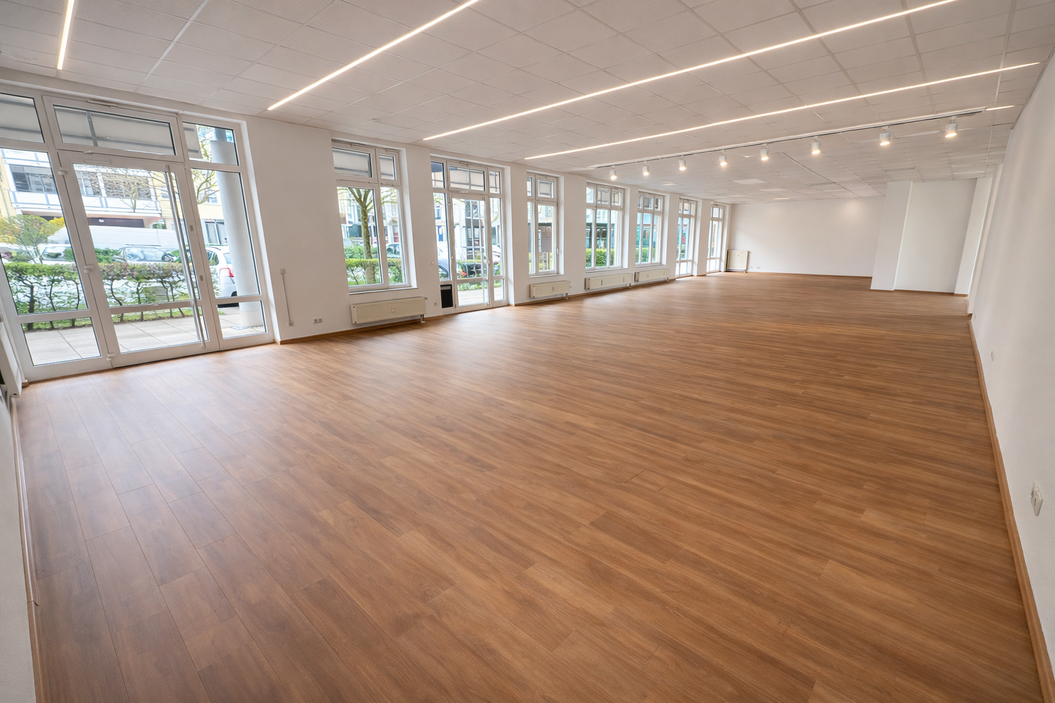 Flexible Verkaufsfläche mit zusätzlichem großem Lagerbereich in guter Lage von Dachau – Vorschaubild 2