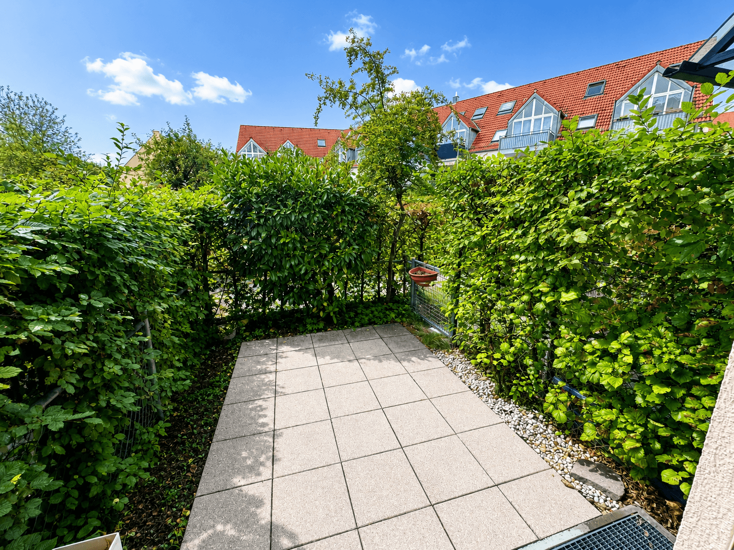 Ab sofort - Wohnen wie im eigenen Haus – Großzügige Maisonette mit Terrassen & Tiefgaragenzugang – Vorschaubild 4