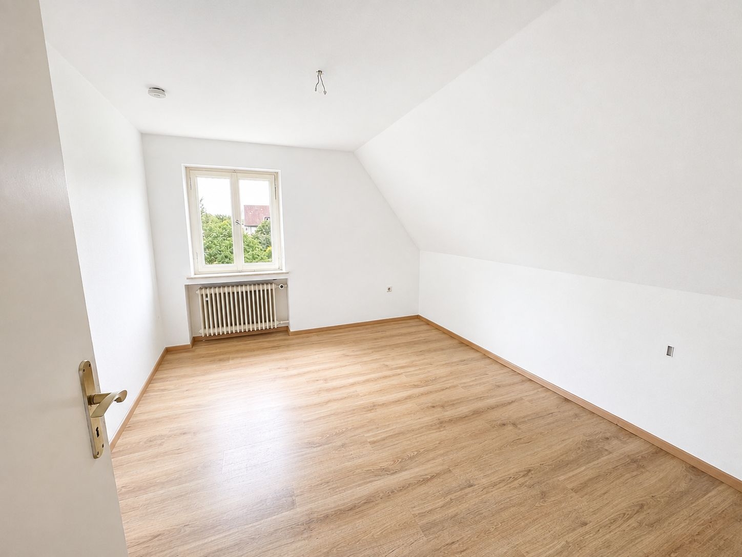 Ideal für Unternehmen – funktionales Dreiparteienhaus als Arbeiter- bzw. Monteursunterkunft – Vorschaubild 13