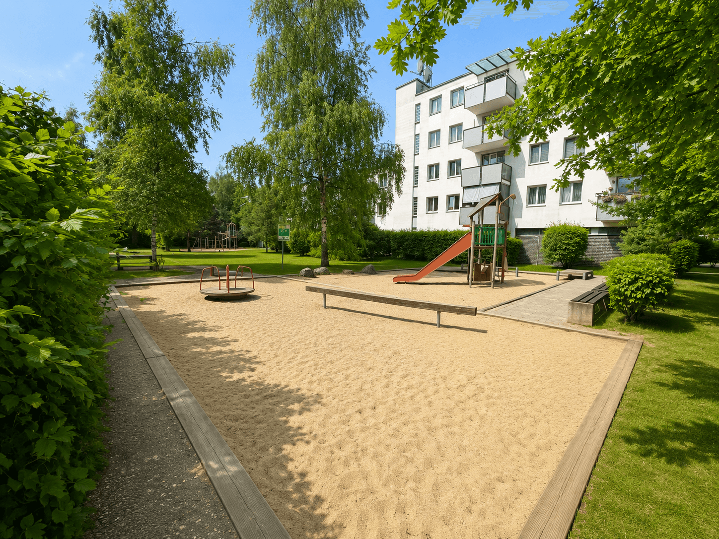 Viel Platz für Ihre Zukunft – attraktive 4-Zimmer-Wohnung in gepflegter Anlage! – Vorschaubild 11