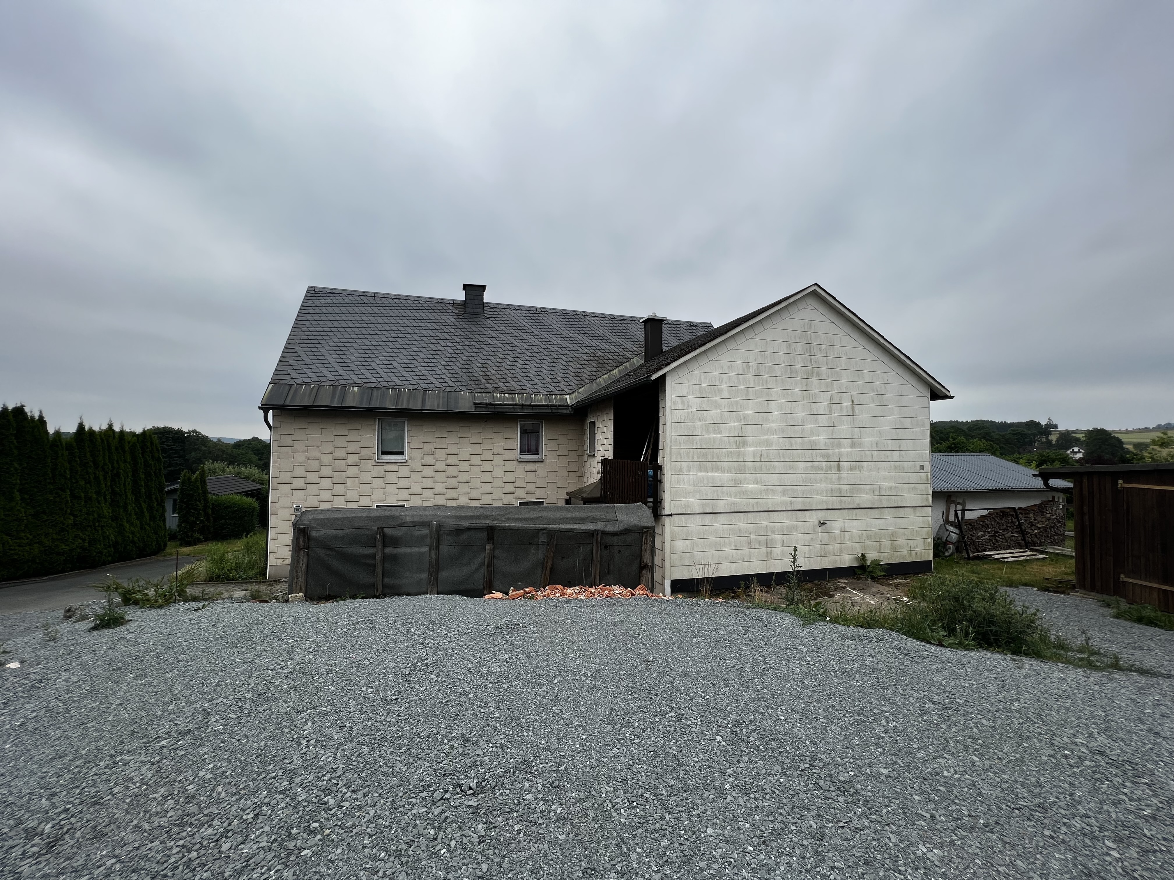 Einfamilienhaus auf ca. 1.200m² großen Grundstück in Bad Steben! – Vorschaubild 2