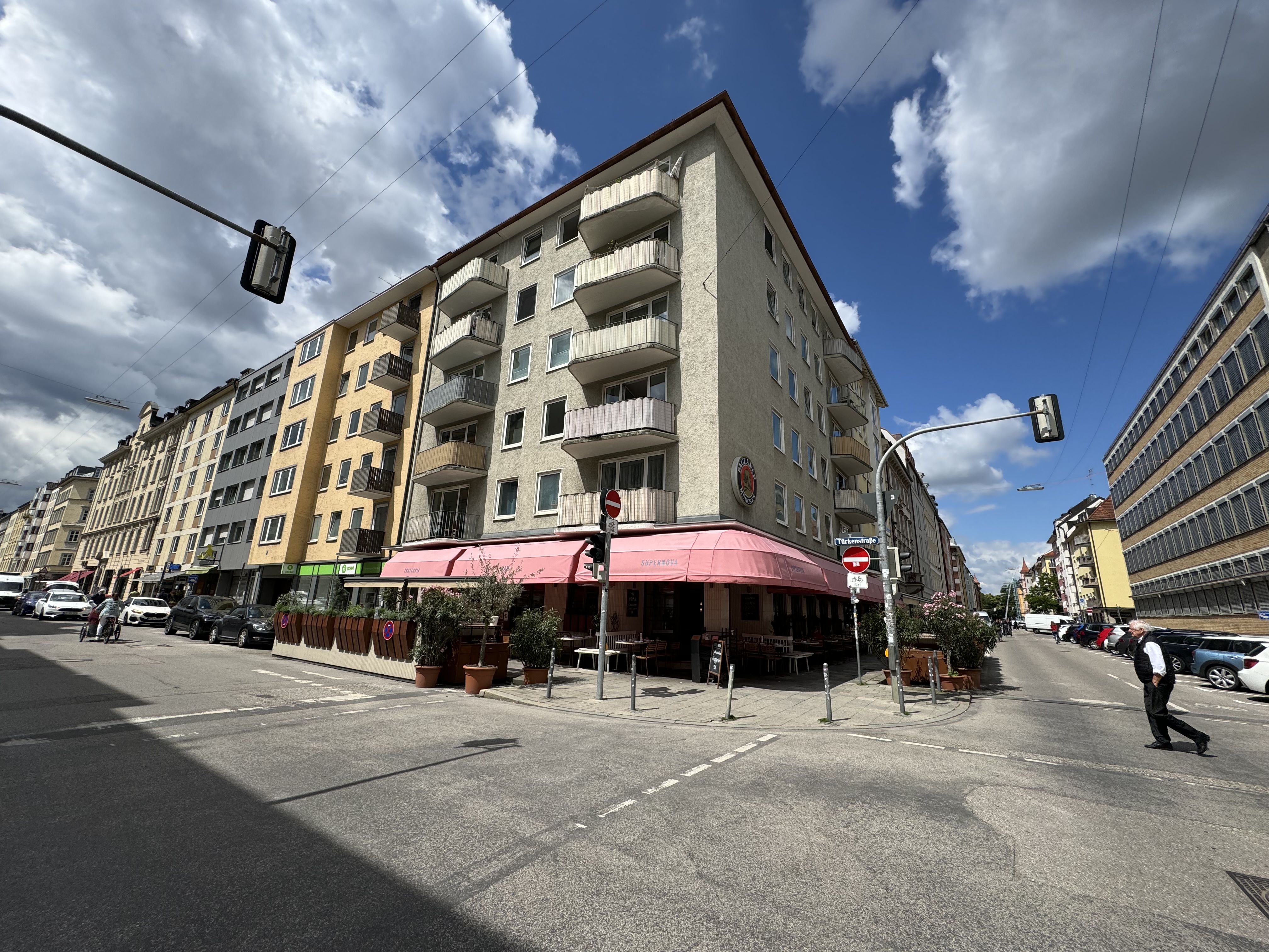 MAXVORSTADT! Möbliertes 1-Zimmer Appartement in TOP Lage! – Vorschaubild 2