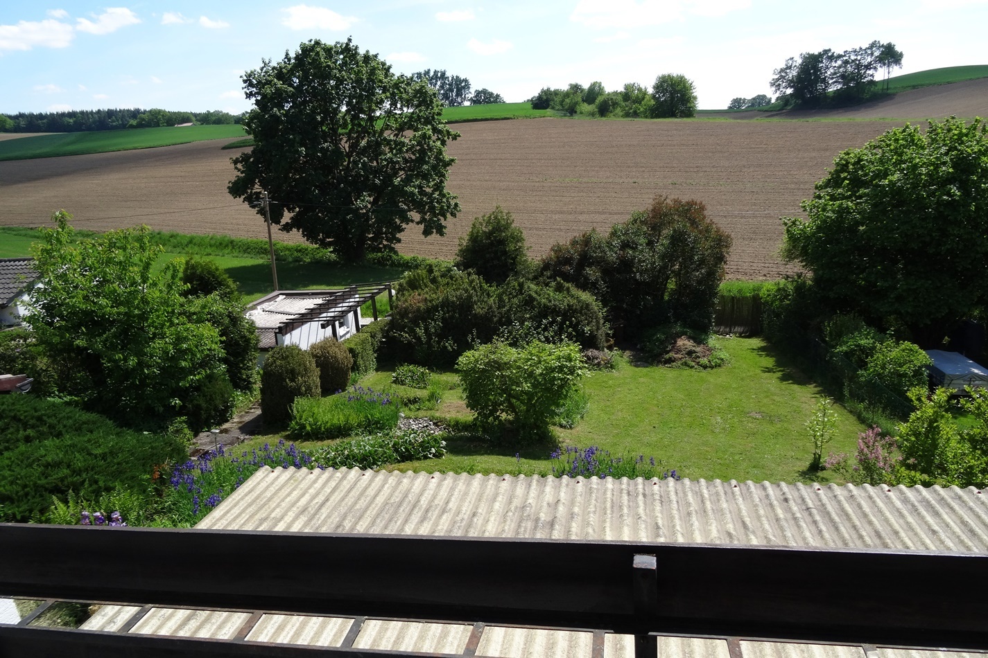 Großzügiges Wohnen mit unverbaubarem Blick über die Felder Pfaffenhofens! – Vorschaubild 2