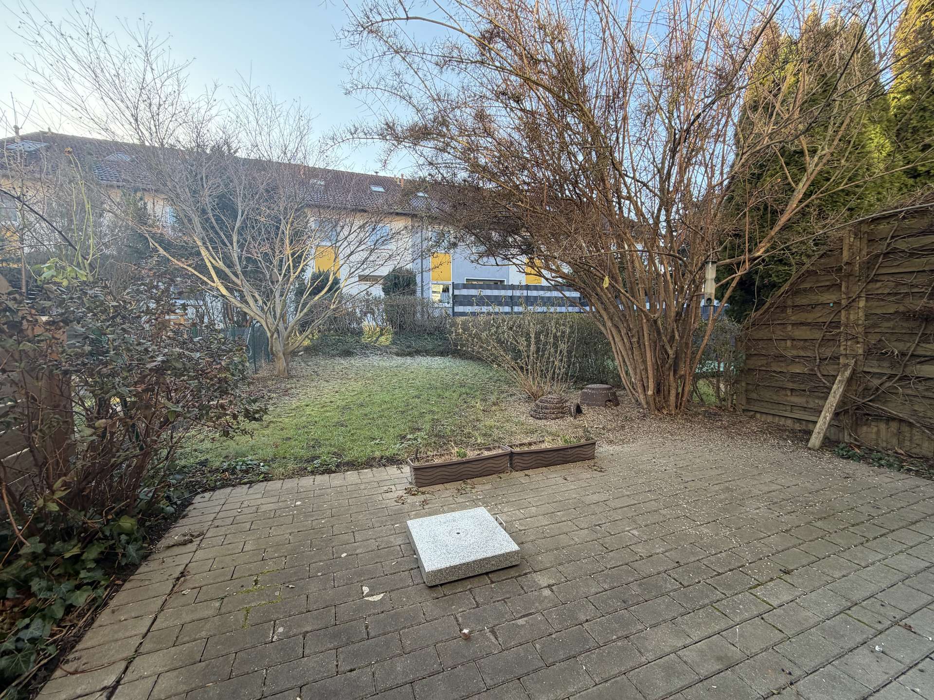 Terrasse und Garten 