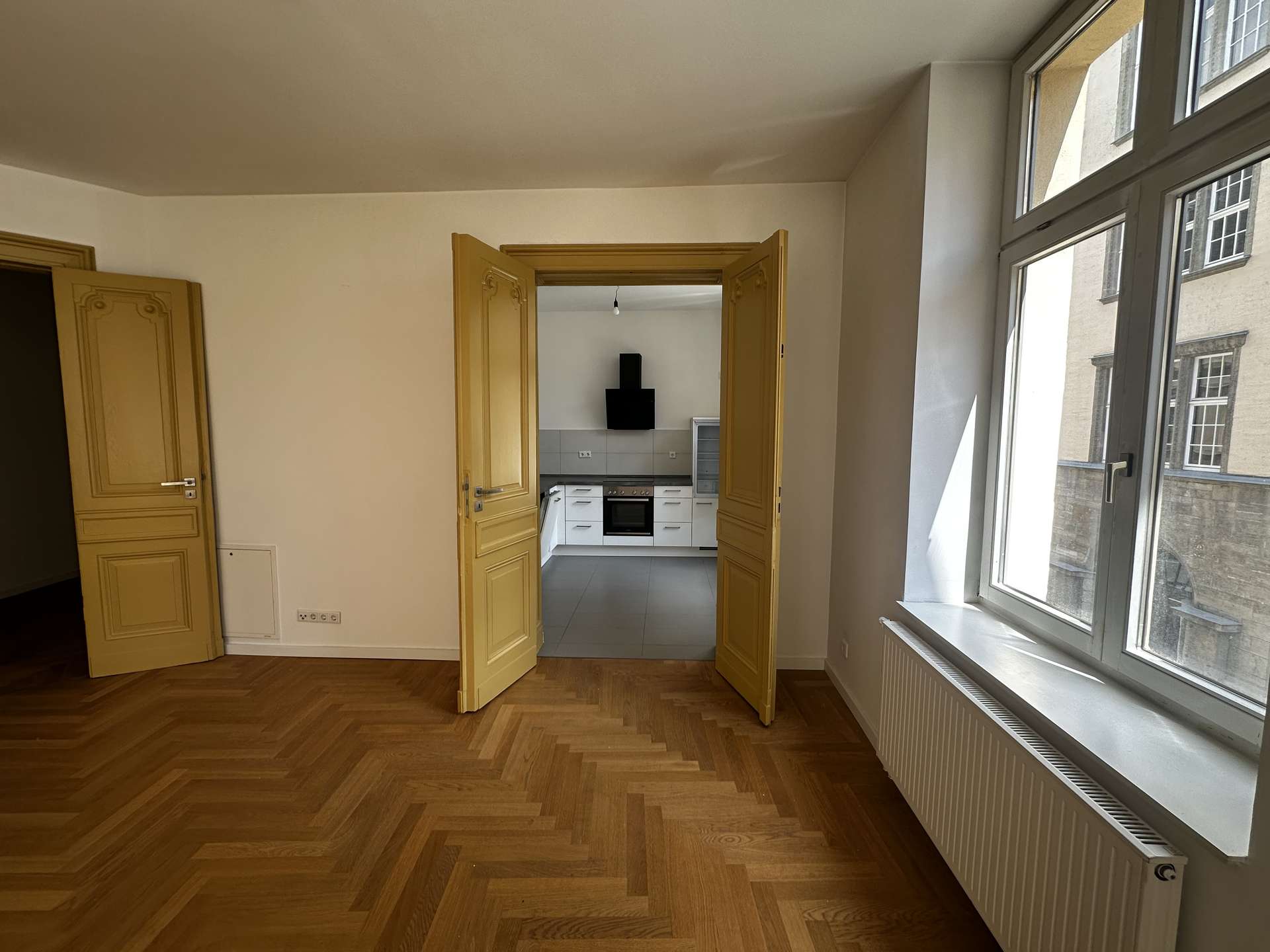 Blick zu Küche