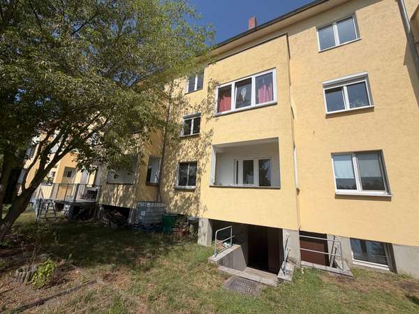 Gemütliche 2-Zimmer-Wohnung mit Balkon und Blick ins Grüne in Halle-Trotha