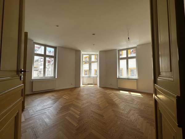 Stilvoll wohnen im Herzen von Halle – großzügige 1-Zimmer-Wohnung