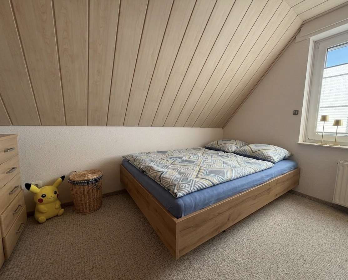 Schlafzimmer 2