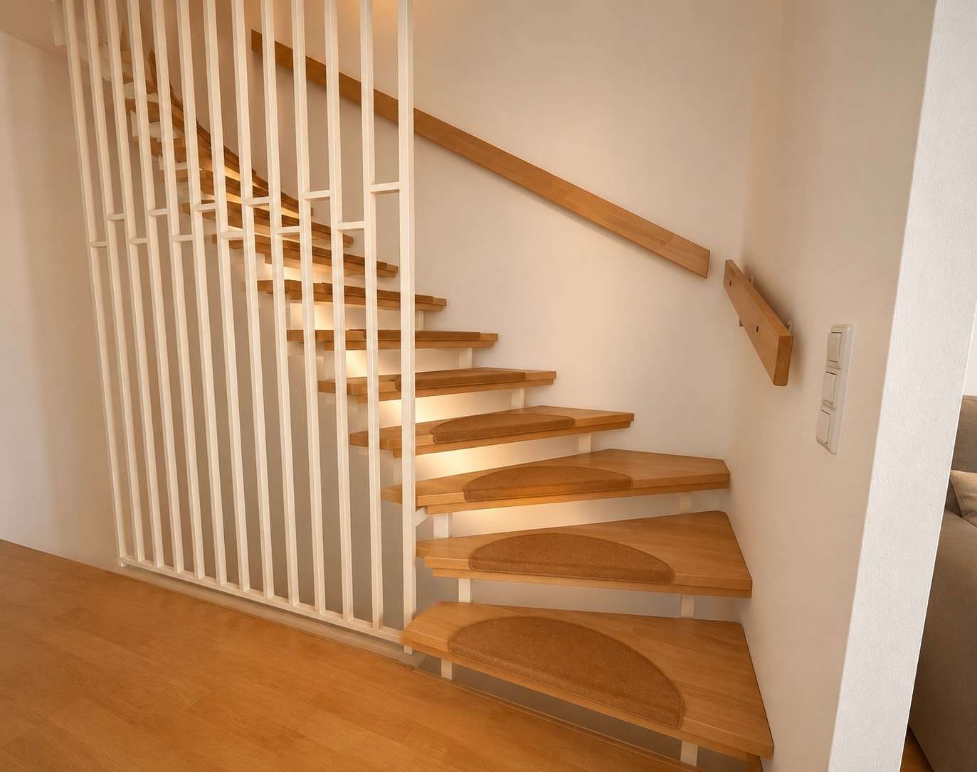 Treppe zum Obergeschoss 