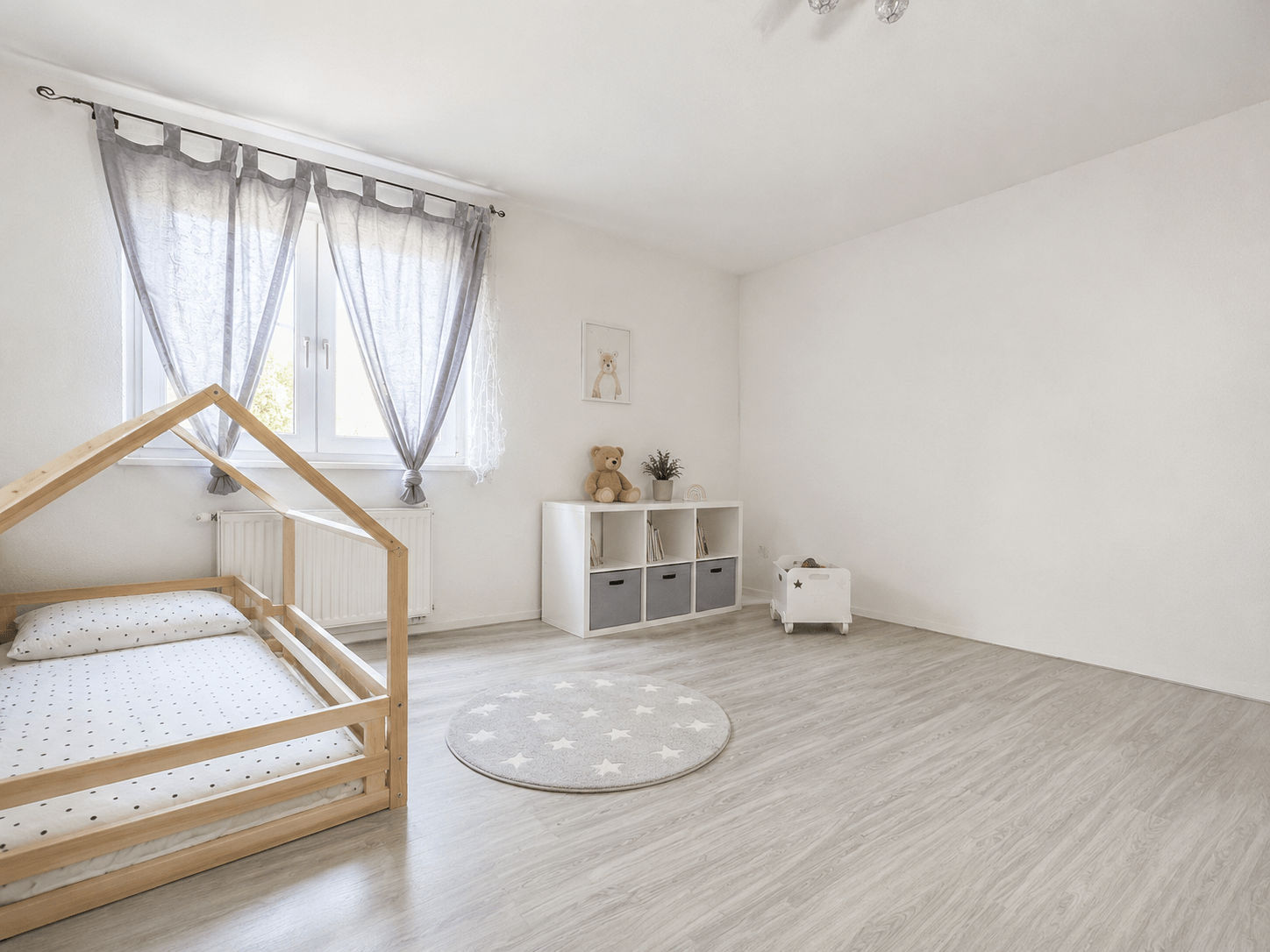 Schlafzimmer 1