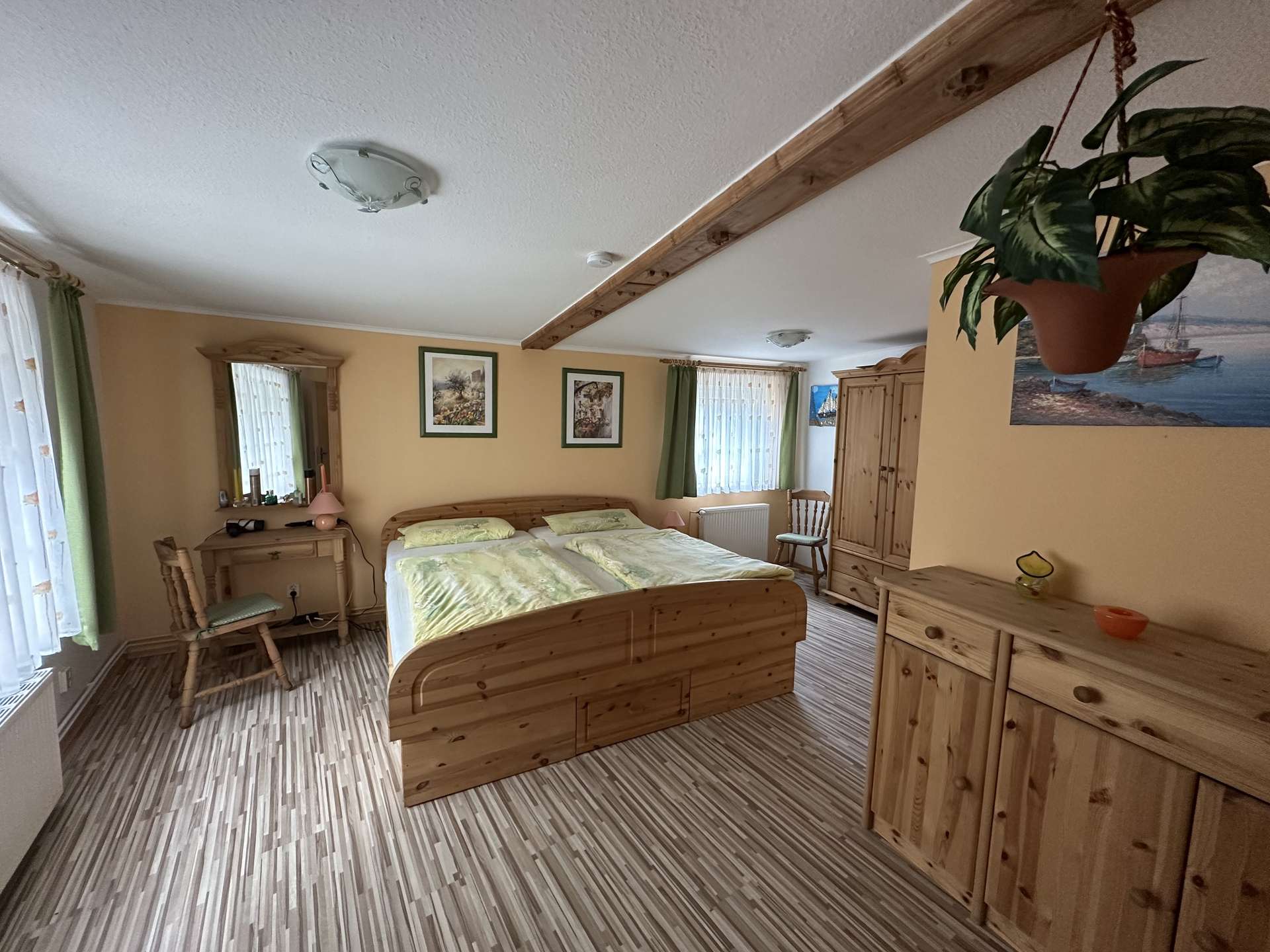 Schlafzimmer EG