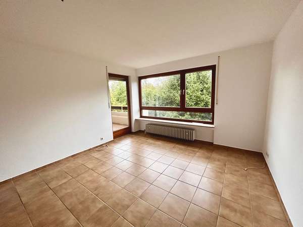 Großzügige 4-Zimmerwohnung mit 2 Balkonen in Sttg.-Weilimdorf