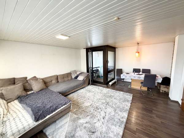 Helle & gut geschnittene 3,5 Zi. Whg. mit Balkon im Stadtkern von Wernau