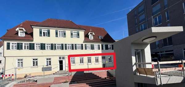 Zentral gelegene Gastronomiefläche inkl. Terrasse am Schorndorfer BHF