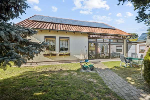 Einfamilienhaus Idyll - neuste Haustechnik ca. 150m² Nutzfläche + Ausbaureserve VHB