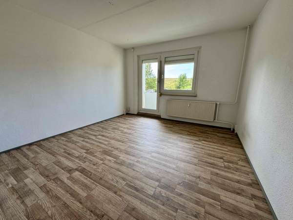 Etagenwohnung mit EBK und Balkon in Mülsen OT Thurm (bereits vermittelt)