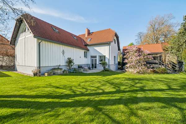 Top gepflegtes EFH | großer Garten | Carport | Nebengelass (bereits vermittelt)