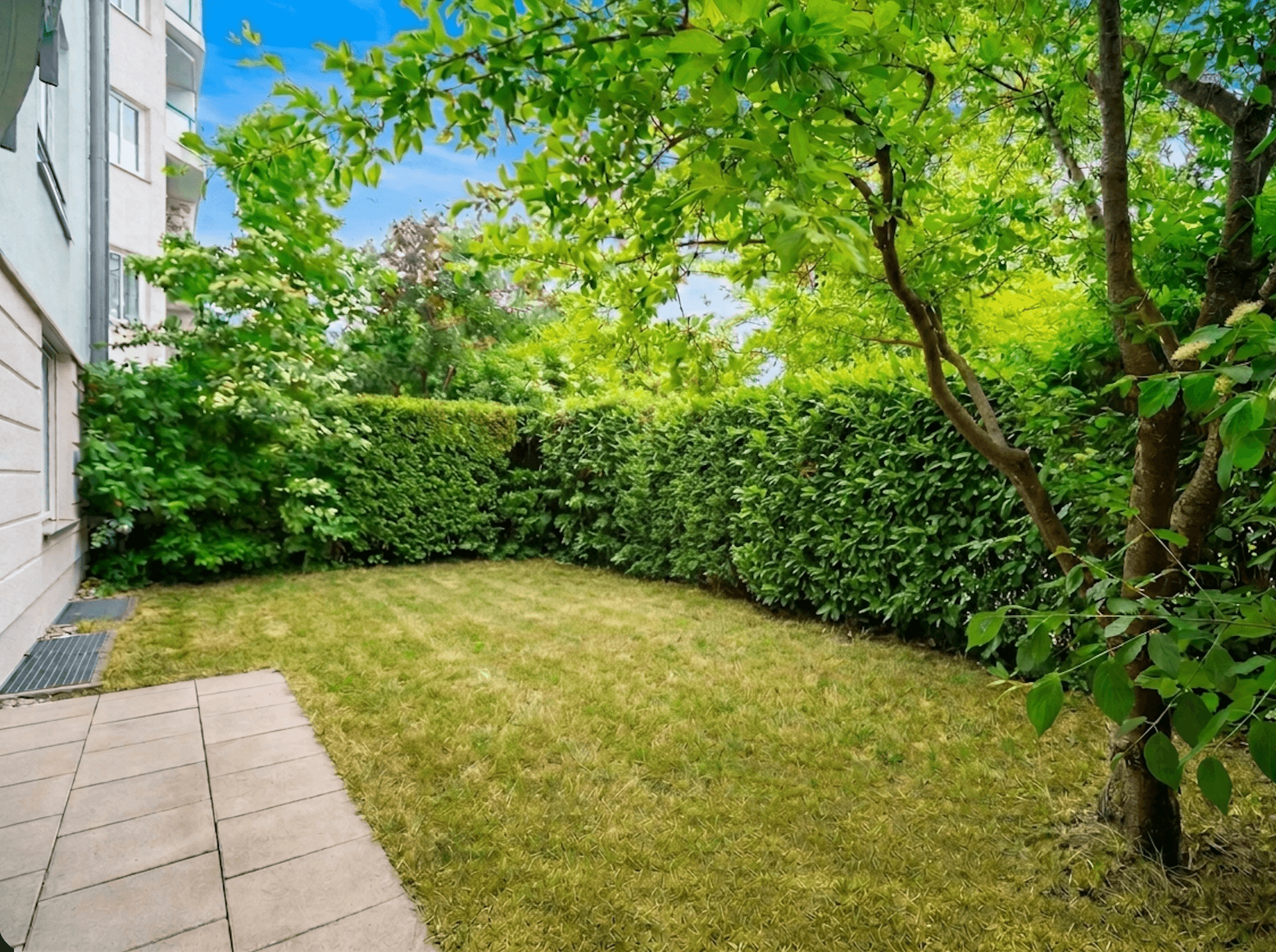 Traumhafte Gartenwohnung in Bogenhausen