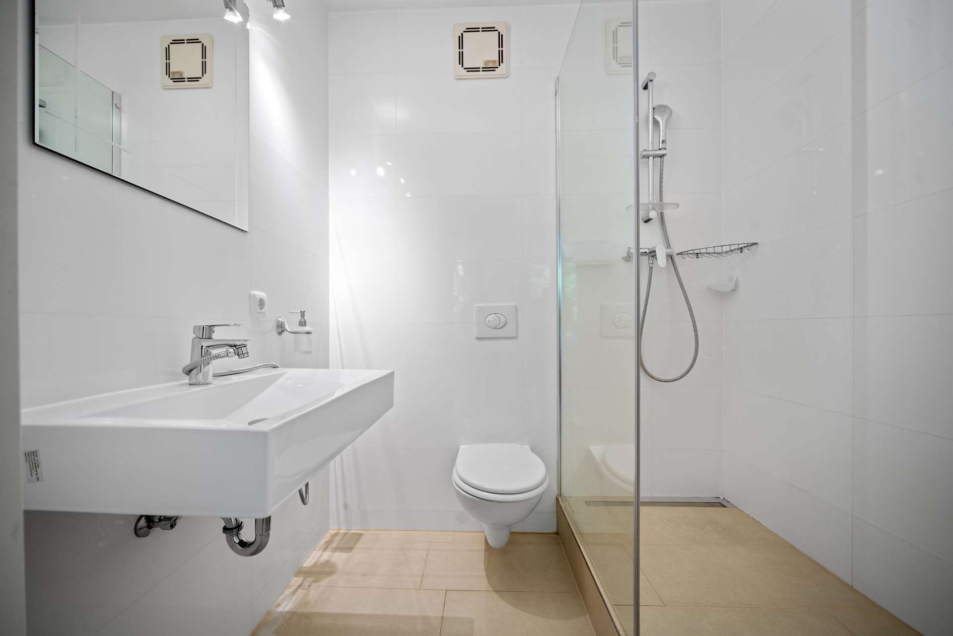 Ruhige & Stilvolle 3-Zimmer-Wohnung mit Loggia im Herzen Bogenhausens