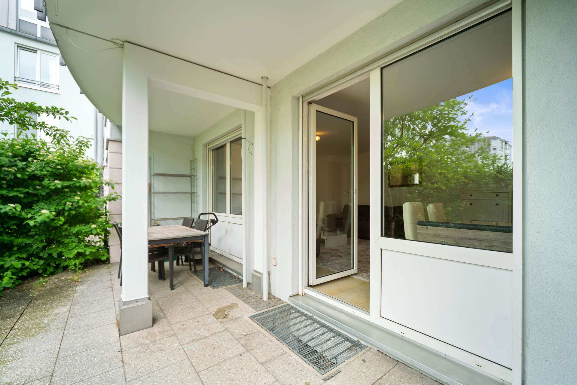 Großzügige Gartenwohnung mit traumhaftem Blick ins Grüne