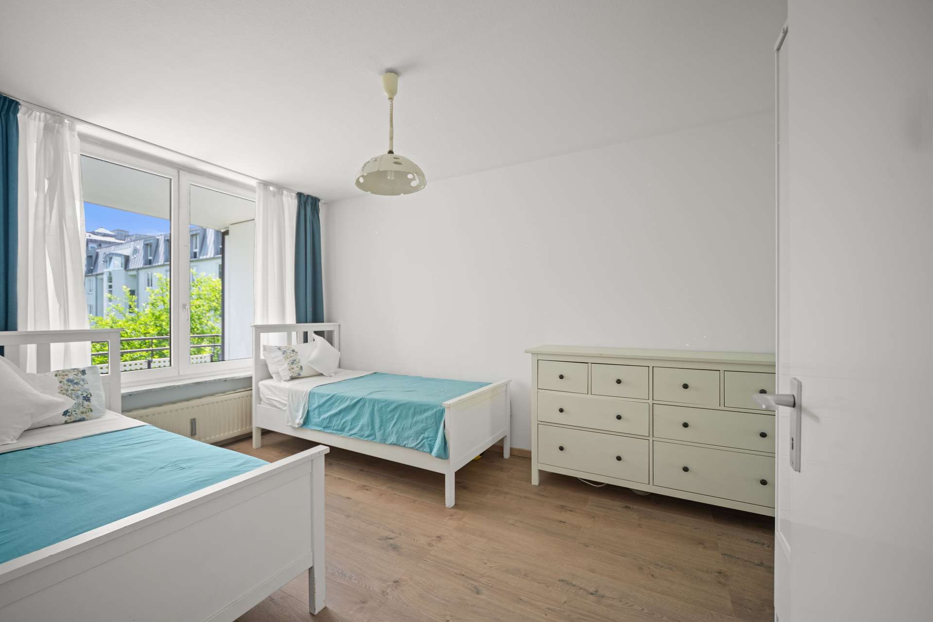 Ruhige & Stilvolle 3-Zimmer-Wohnung mit Loggia im Herzen Bogenhausens