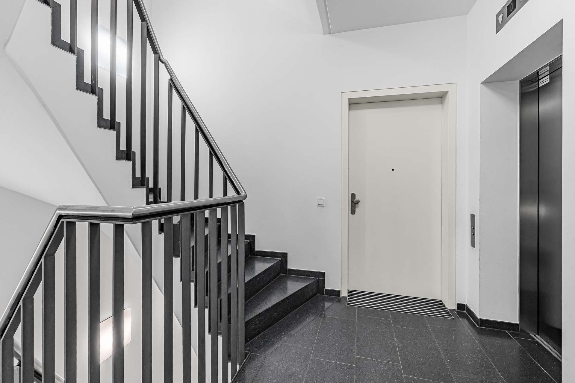 Luxuriöse 4-Zimmer-Wohnung – seltene Gelegenheit an der Münchner Freiheit
