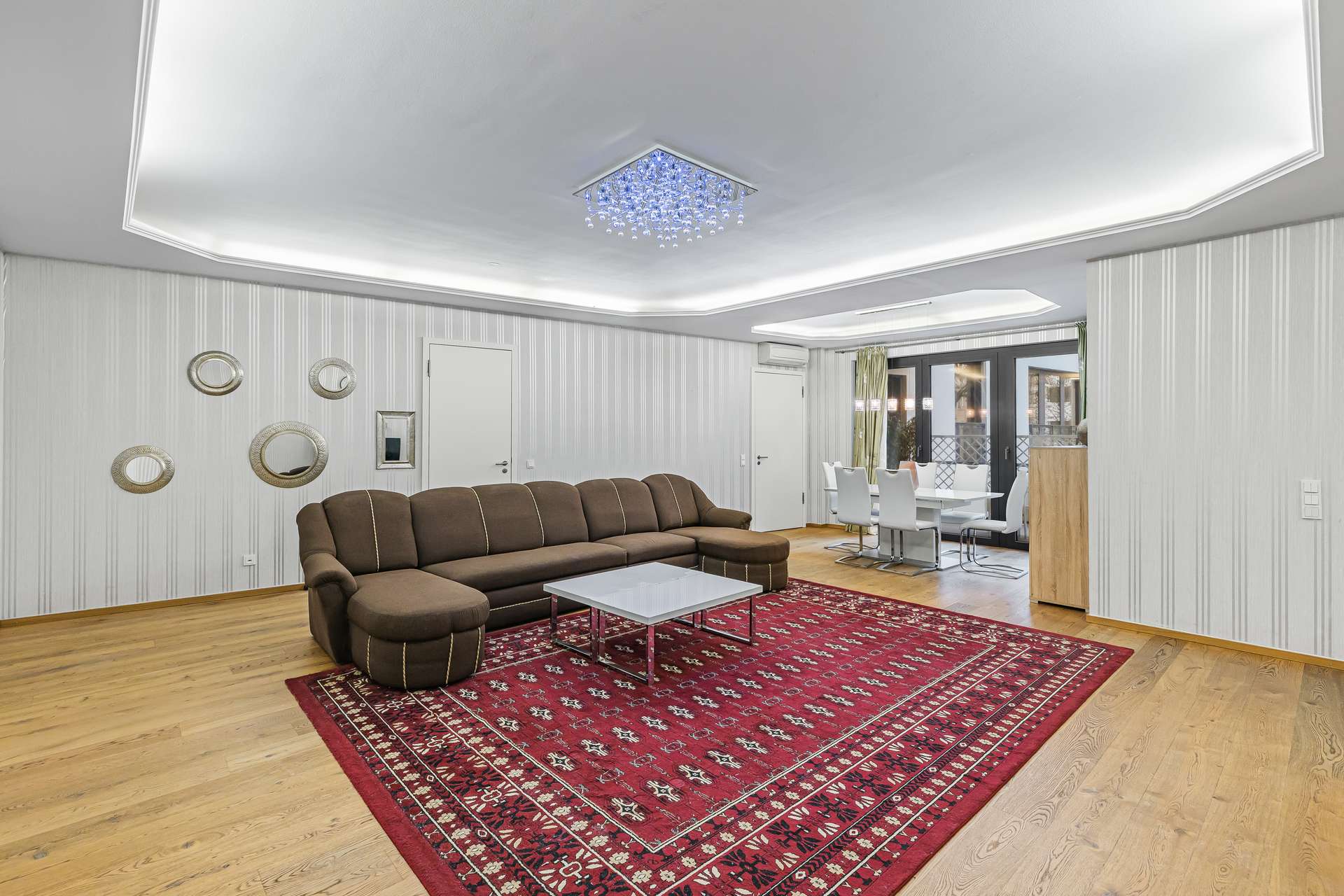 Luxuriöse 4-Zimmer-Wohnung – seltene Gelegenheit an der Münchner Freiheit