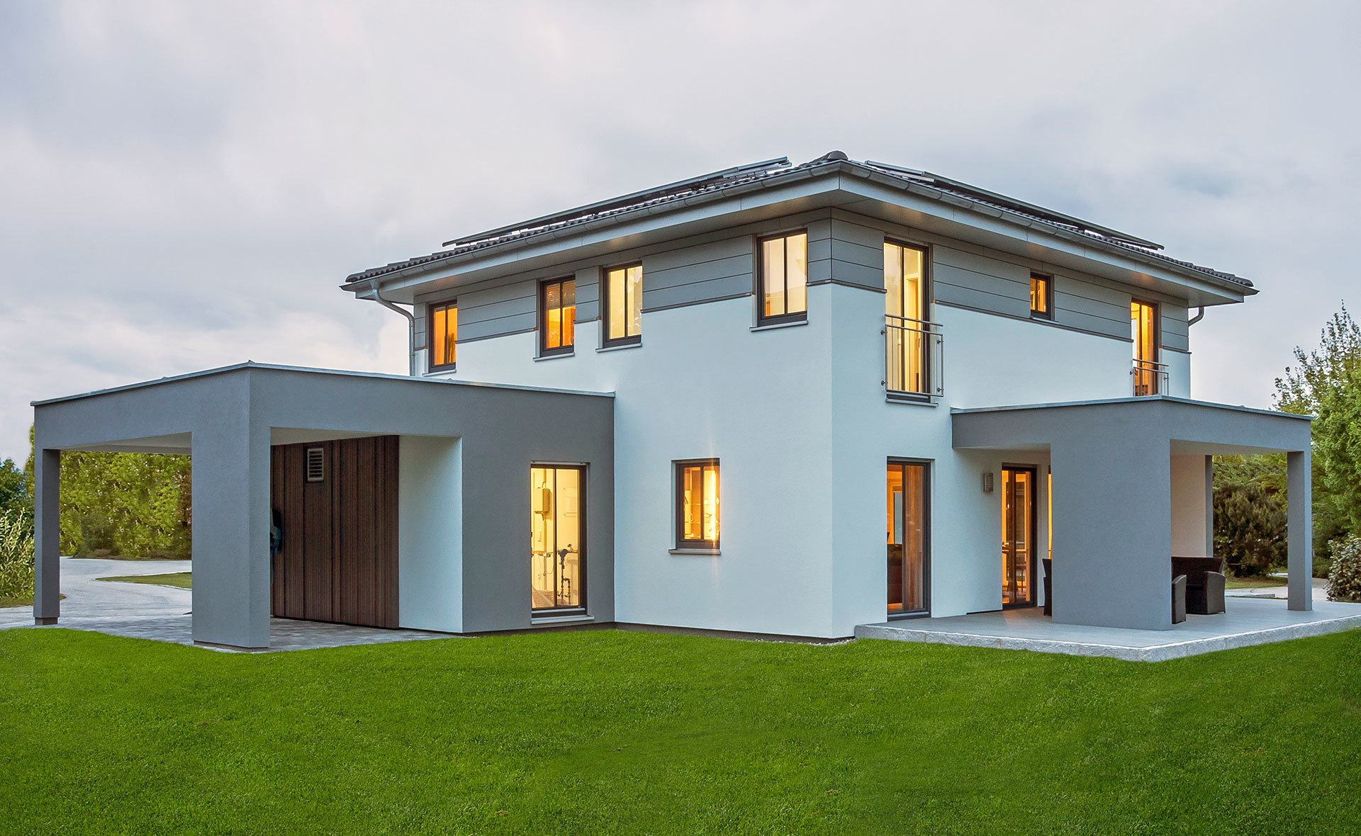 Bauen Sie mit dem Testsieger ihr Effizienzhaus 40 Plus – Kauf in Bad Soden-Salmünster – musterhaus-haas-mh-falkenberg-150-sued-abend (7/14)