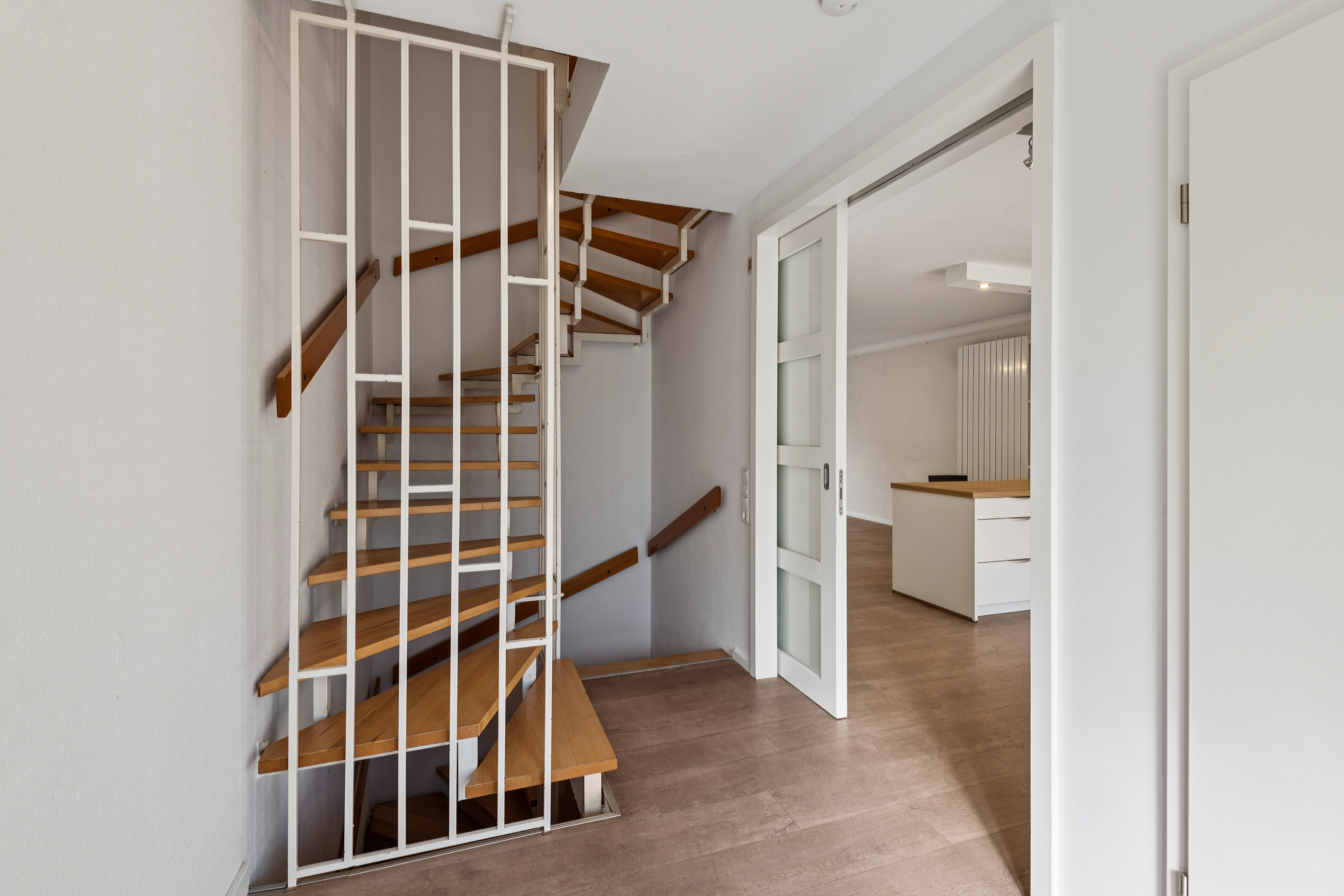 Ihr Familienhaus in Rath! Gepflegt, modernisiert und mit viel Platz für die schönsten Jahre! - Bild 3