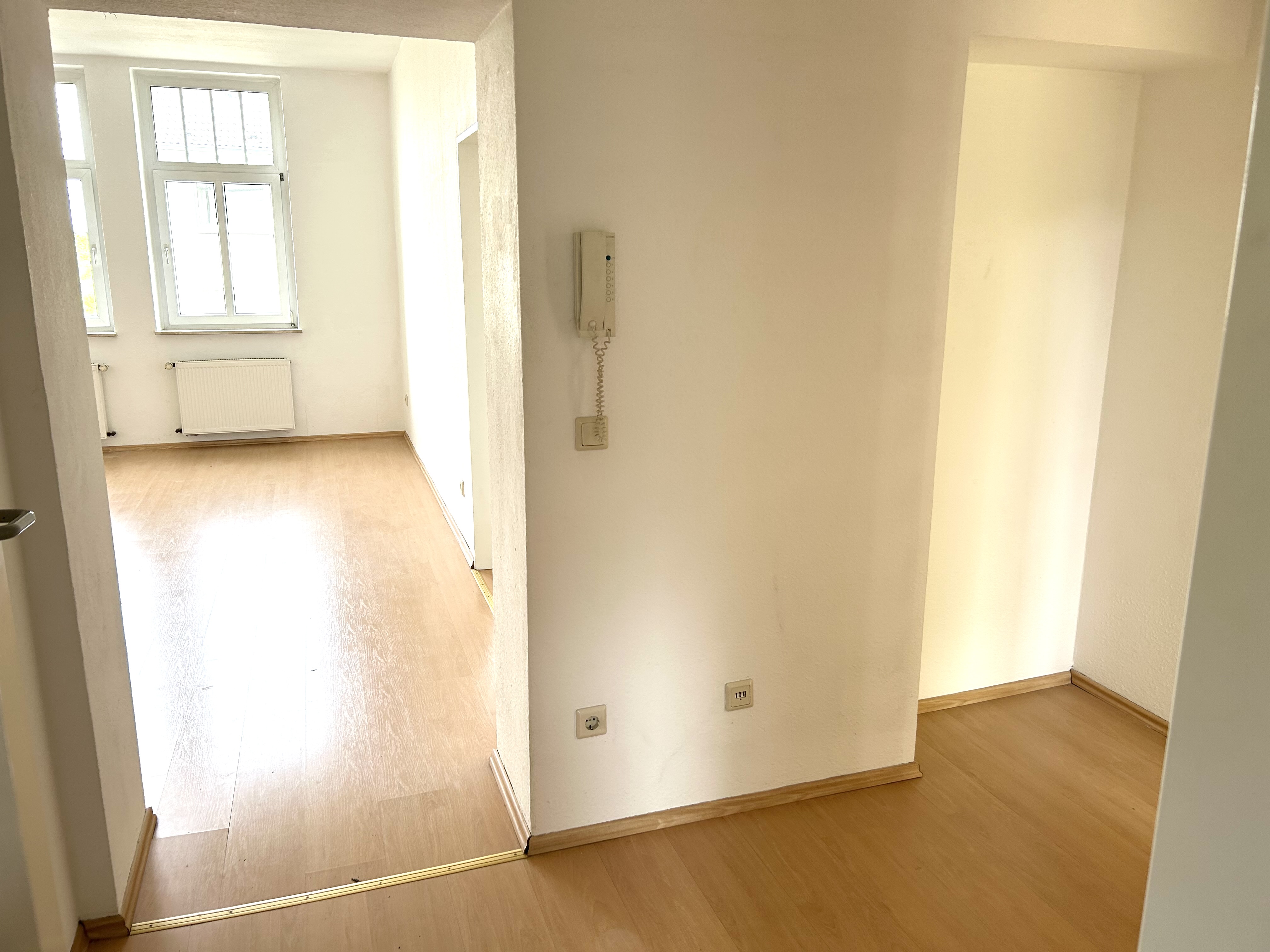 Charmantes 4-Parteienhaus in ruhiger Lage, saniert, gepflegt und mit historischem Altbauflair - Bild 7