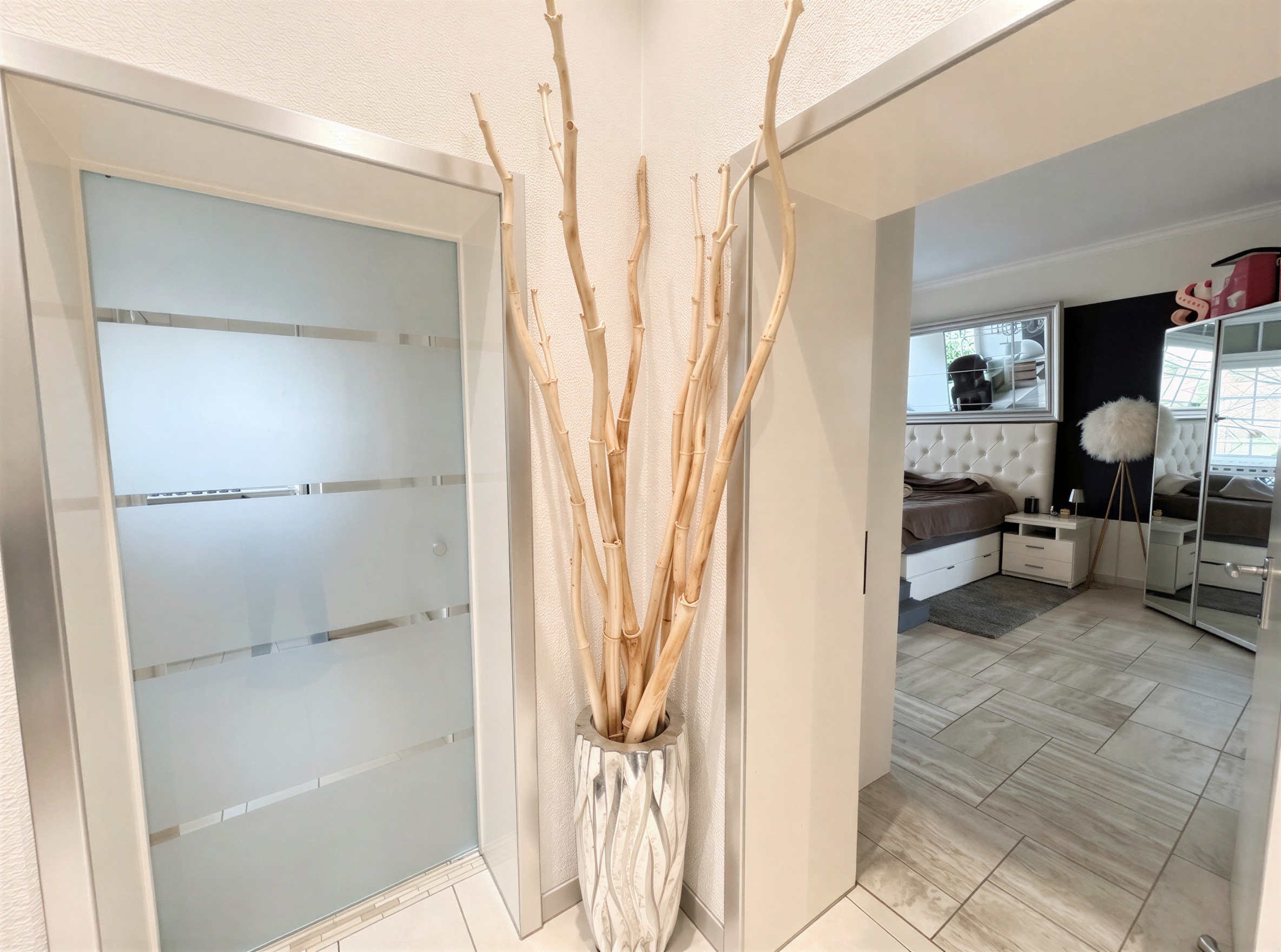 Exklusives Wohnglück mit privater Pool-Wellnesslandschaft - Bild 3