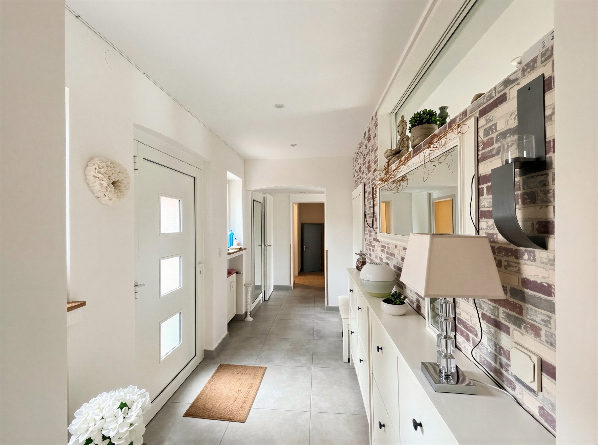Besonders wohnen auf einer Ebene, moderne 3-Raum Erdgeschosswohnung mit Pool und Wellnessoase - Bild 4